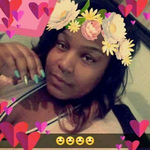 Meet your Posher, Gloria